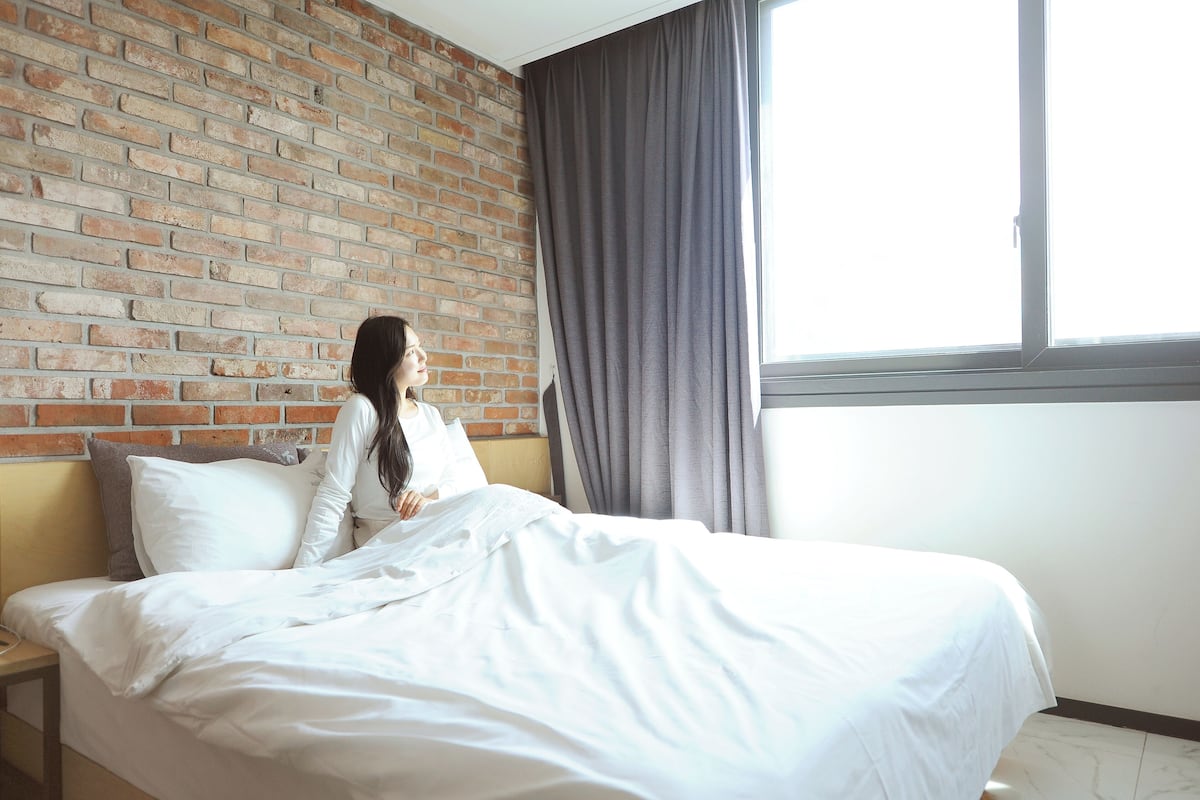 Wifi gratis y ropa de cama
