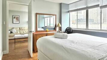 1 sovrum, skrivbord, strykjärn/strykbräda och wi-fi