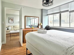 1 sovrum, skrivbord, strykjärn/strykbräda och wi-fi