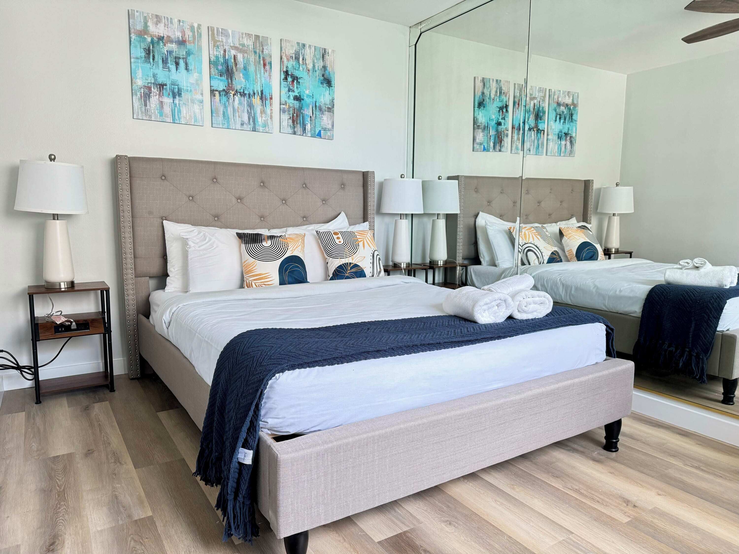 3 slaapkamers, een bureau, een strijkplank/strijkijzer, wifi