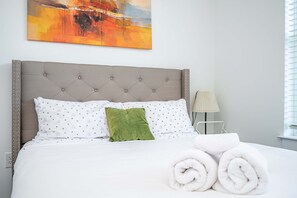 1 bedroom, desk, iron/ironing board, WiFi