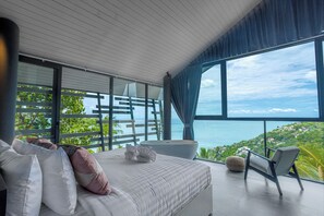 In-room safe, free WiFi, bed sheets