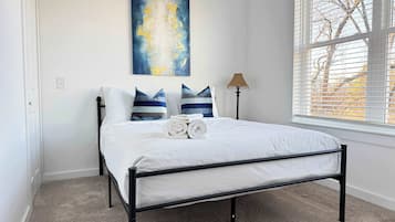 1 chambre, bureau, fer et planche à repasser, Wi-Fi