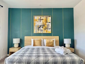 4 makuuhuonetta, Wi-Fi, vuodevaatteet