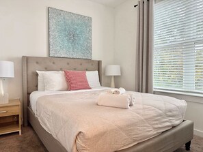 2 soverom, strykejern/-brett, wi-fi og sengetøy