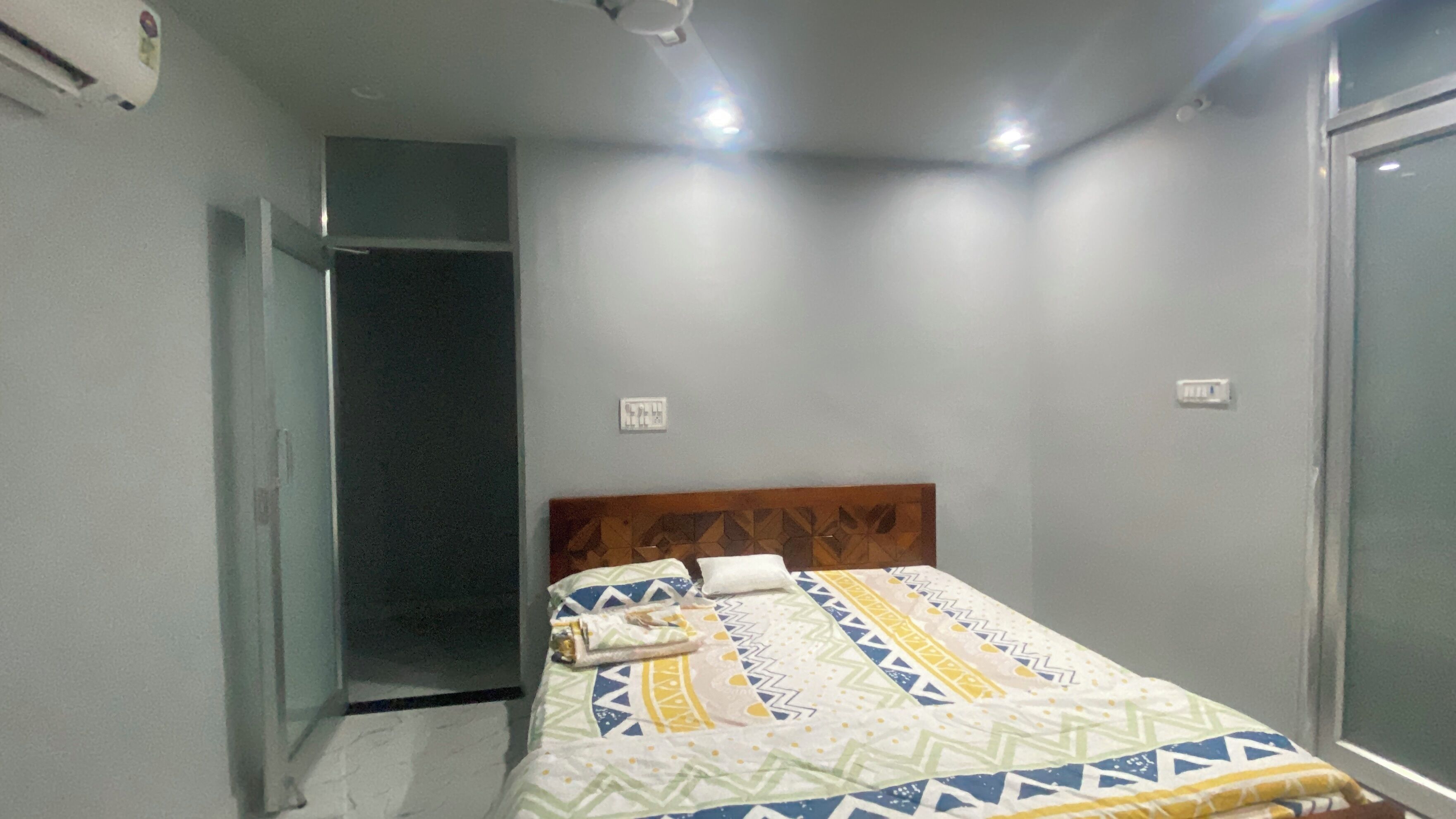Basic Room, Balcony, City View | Free WiFi