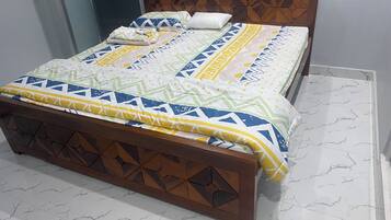 Basic Room, Balcony, City View | Free WiFi