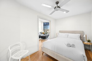 2 bedrooms, travel cot, WiFi, bed sheets