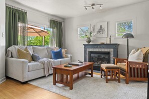 TV, fireplace, offices