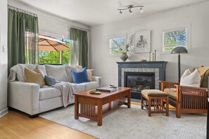 TV, fireplace, offices