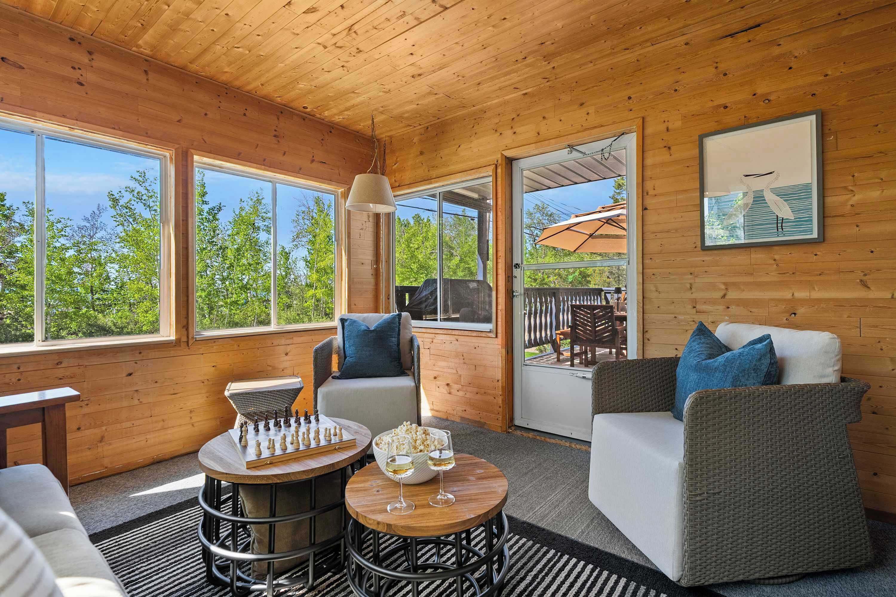 Téléviseur, foyer, bureau