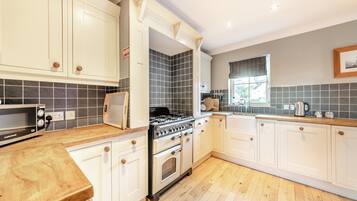 Dishwasher, highchair