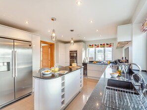 Dishwasher, highchair