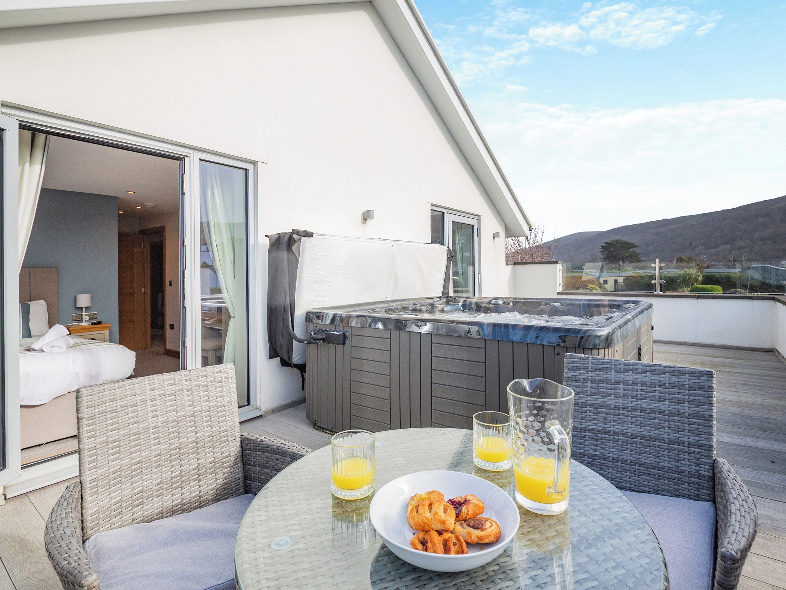 تناول الطعام بالخارج