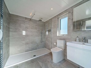Towels - Glencoe Luxury Lodge (Erskine)