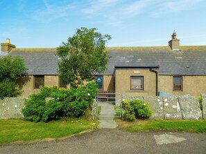 Exterior - 2 bedroom accommodation in Wick (Wick)
