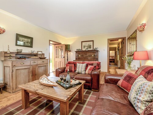 2 bedroom accommodation in Wick