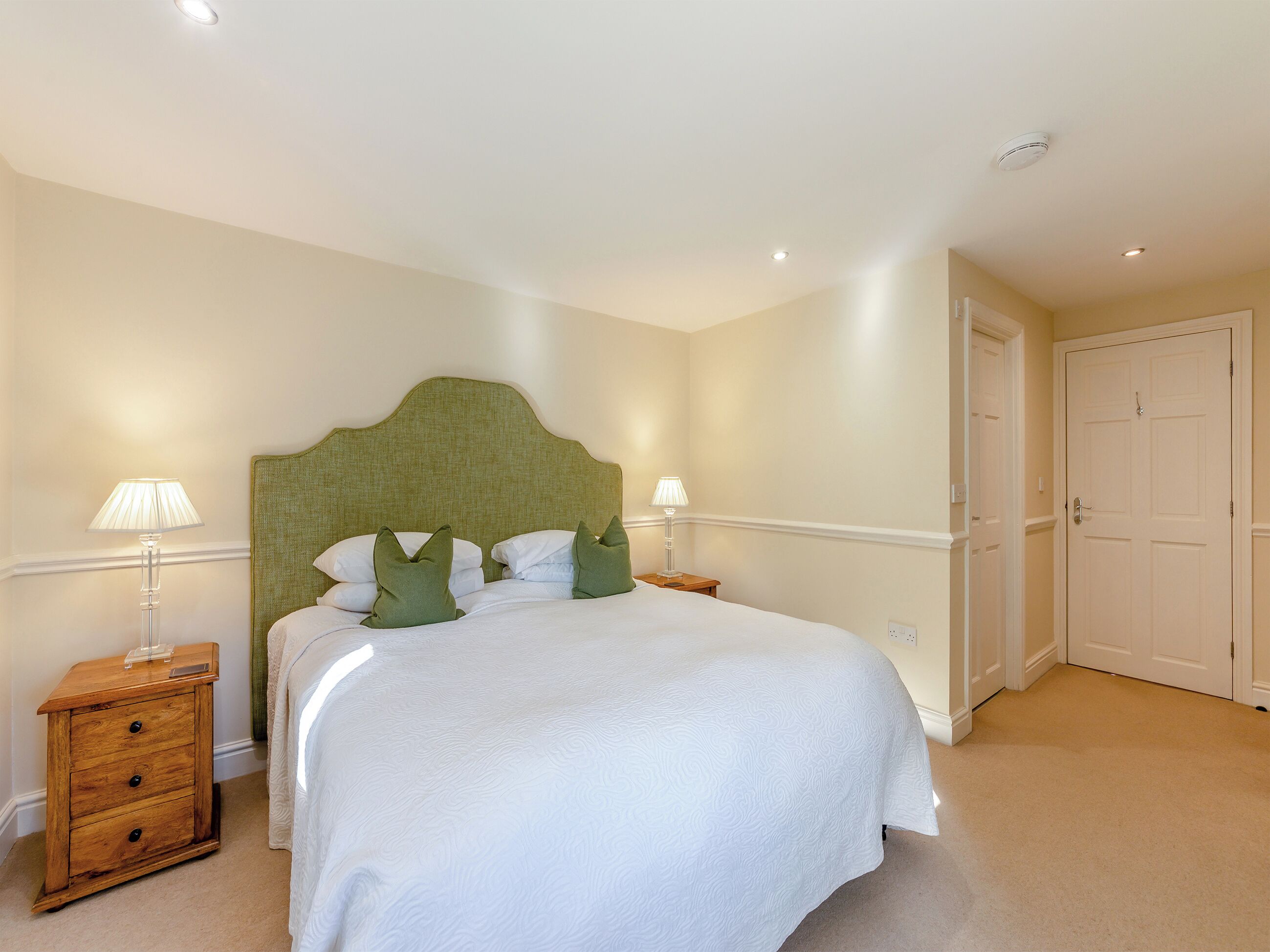 4 bedrooms, free WiFi, bed sheets