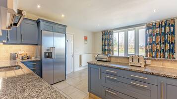 Dishwasher, highchair