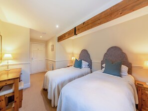 4 bedrooms, free WiFi