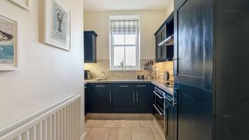 Dishwasher, highchair