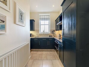 Dishwasher, highchair