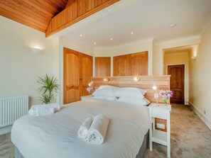 8 bedrooms, free WiFi