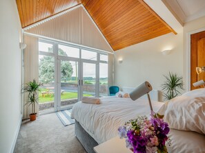 8 bedrooms, free WiFi