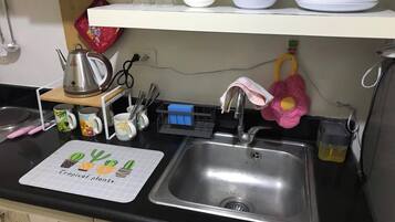 Microwave, stovetop