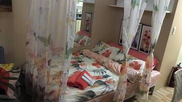 1 bedroom, iron/ironing board, WiFi, bed sheets