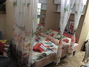 1 soverom, strykejern/-brett, wi-fi og sengetøy