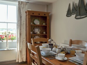 Dining - 2 bedroom accommodation in Allonby (Allonby)