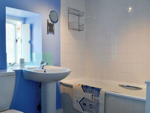 Towels - 2 bedroom accommodation in Allonby (Allonby)