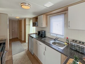 Private kitchen - 3 bedroom accommodation in Ingoldmells (Ingoldmells)