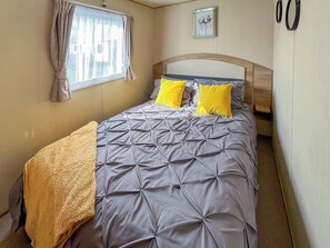 3 bedrooms, free WiFi - 3 bedroom accommodation in Ingoldmells (Ingoldmells)
