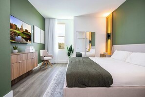 4 Schlafzimmer, Schreibtisch, Bügeleisen/Bügelbrett, Reisekinderbett