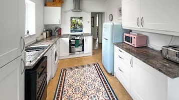 Dishwasher, highchair