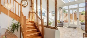 4 bedroom accommodation in Tacolneston
