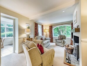 TV, fireplace - 1 bedroom accommodation in Doxford, near Embleton (Doxford, near Embleton)