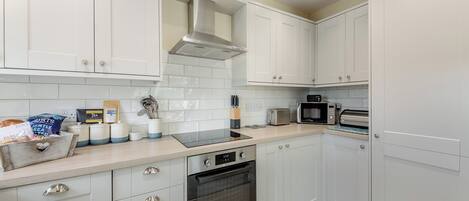 Lave-vaisselle, chaise haute