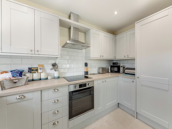 Dishwasher, high chair