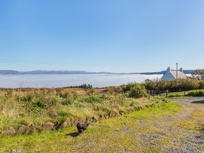 Miscellaneous - Single Malt Cottage. (Geary, Waternish)