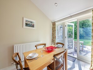Dining - 1 bedroom accommodation in Doxford, near Embleton (Doxford, near Embleton)