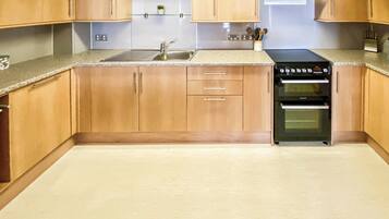 Frigorífic, microones, forn i rentaplats