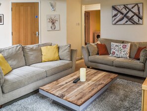 TV - The Pool House - UK48229 (Tibenham)