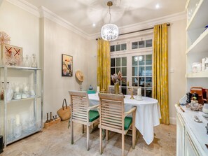 Dining - Blofield House - UK48096 (Norwich)