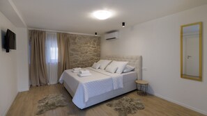 5 bedrooms, iron/ironing board, free WiFi, bed sheets - Villa Marina Neretva by Villas Guide (Metkovic)