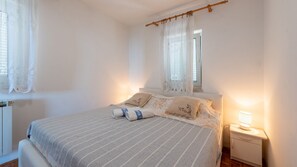 2 bedrooms, free WiFi, bed sheets - Apartman Max 2 by Villas Guide (Rijeka)