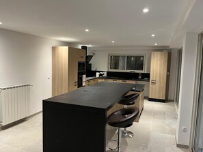 Microwave, oven, stovetop