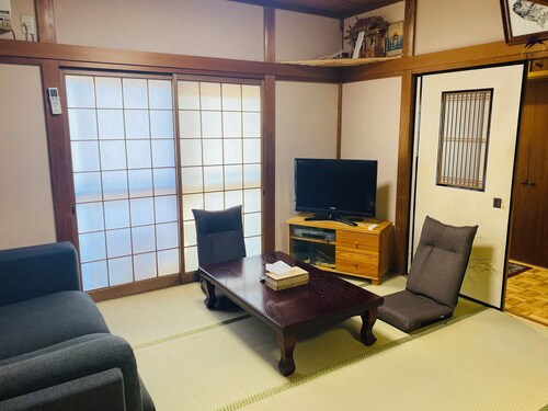 Tsukiyama Inn